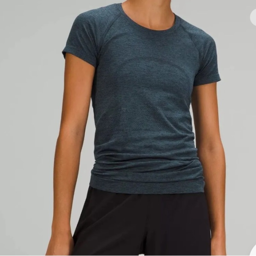 Lululemon- Swiftly Tech Short-Sleeve Shirt